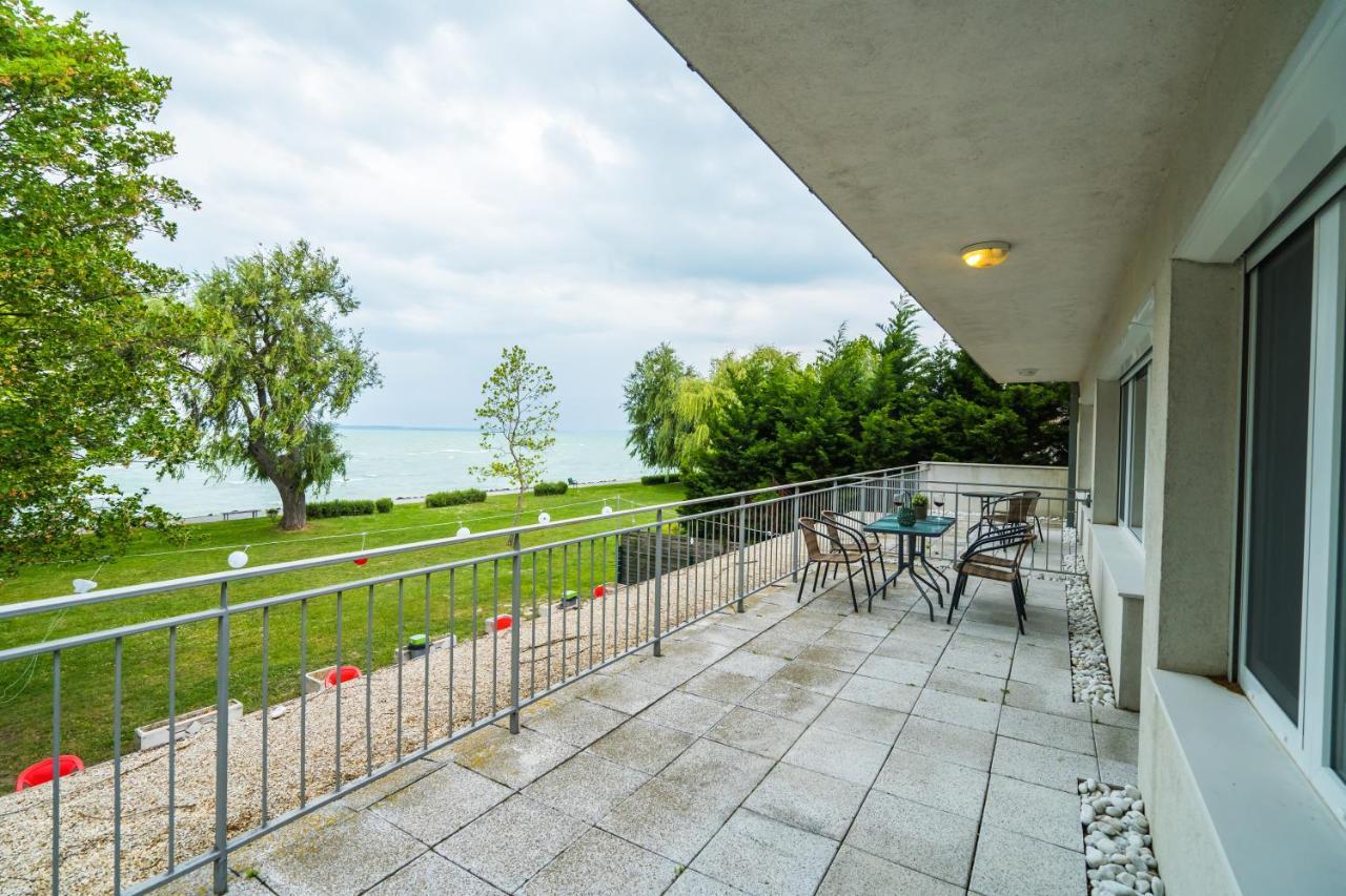 Siesta Sziget - Balaton-Parti Apartmanok Siofok Exterior photo