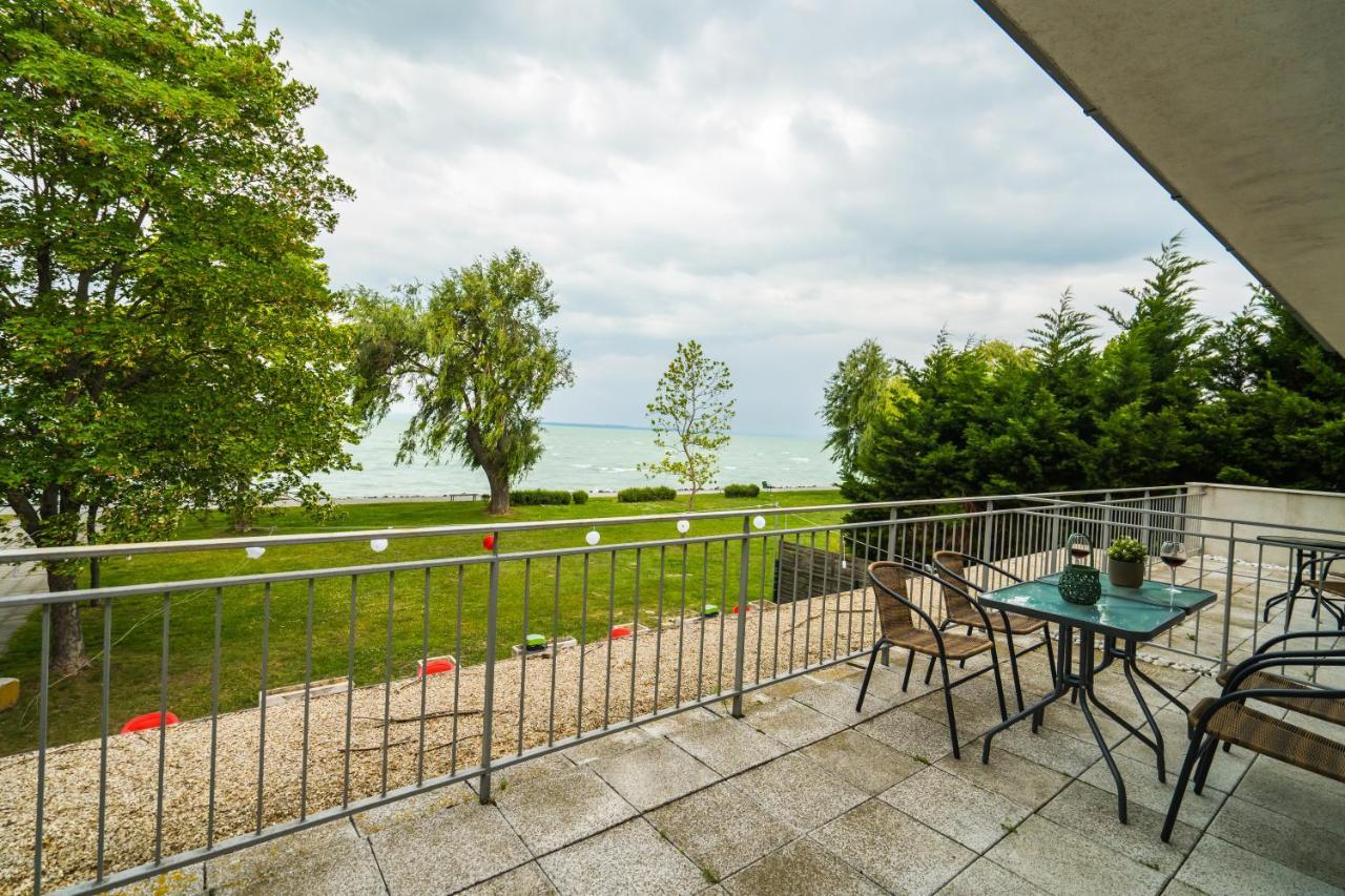 Siesta Sziget - Balaton-Parti Apartmanok Siofok Exterior photo